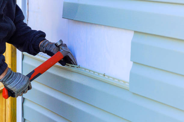 Reliable Siding Repair contractor in East Pittsburgh, PA by Creative Siding